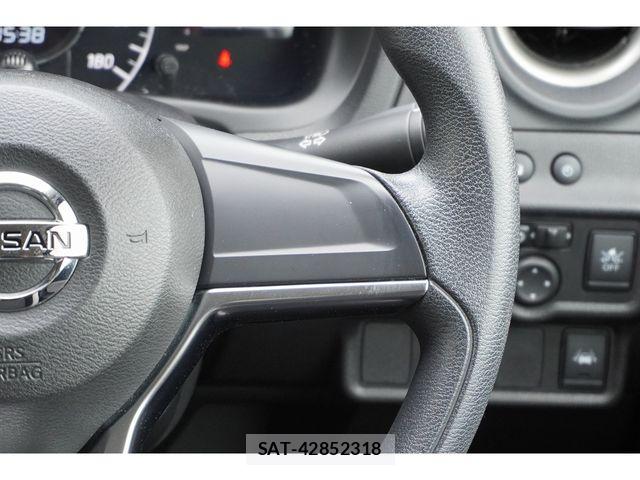 Nissan NOTE 2018-08 8849041-28