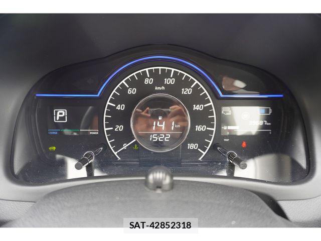 Nissan NOTE 2018-08 8849041-6