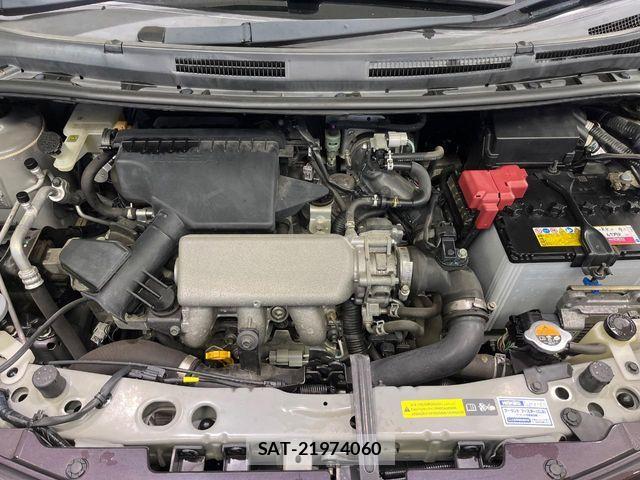 Nissan NOTE 2013-08 8850225-17