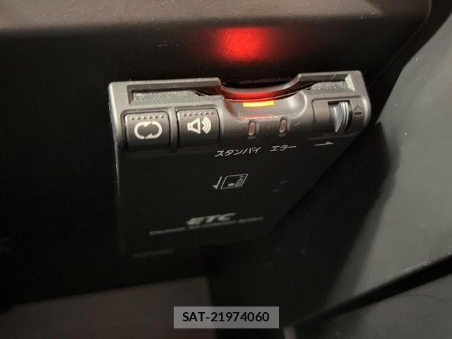 Nissan NOTE 2013-08 8850225-4