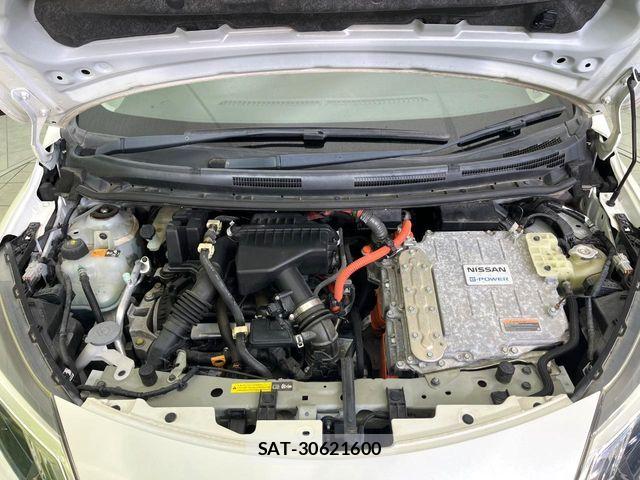 Nissan NOTE 2017-08 8850209-17