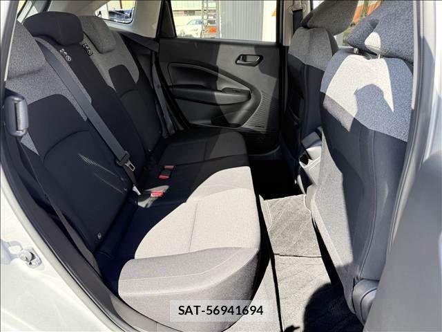 Nissan NOTE 2021-08 8849222-25