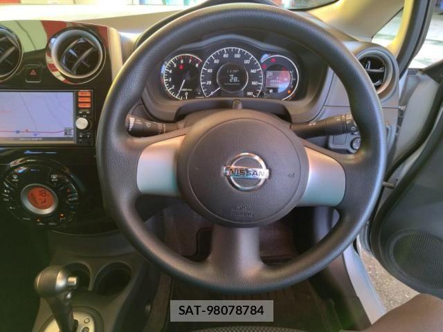 Nissan NOTE 2013-12 8850222-13