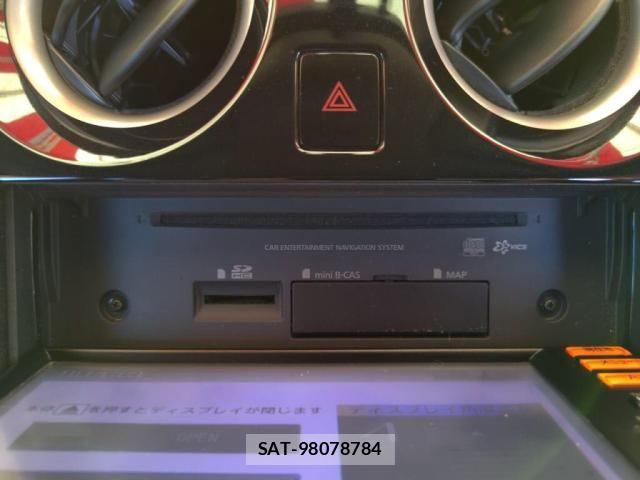 Nissan NOTE 2013-12 8850222-19