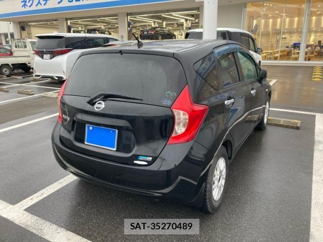 Nissan NOTE 2013-10 8850236-2