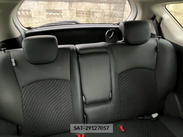 Nissan NOTE 2012-11 8850233-13