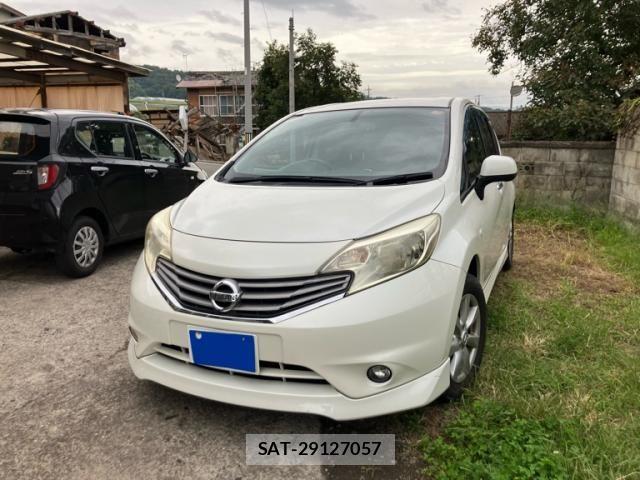 Nissan NOTE 2012-11 8850233-1
