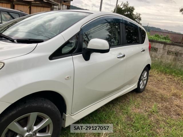 Nissan NOTE 2012-11 8850233-5