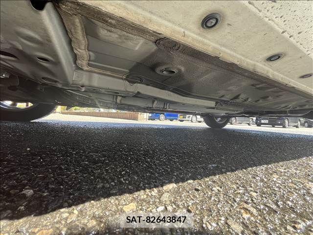Nissan NOTE 2017-02 8850213-10