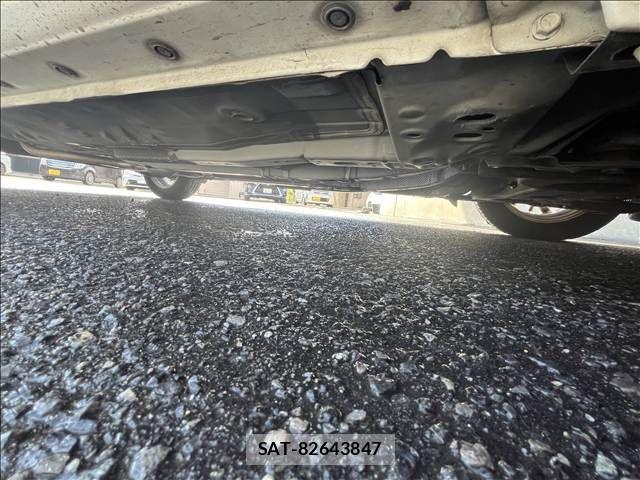 Nissan NOTE 2017-02 8850213-11