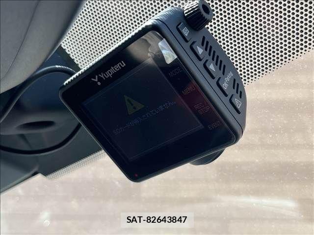 Nissan NOTE 2017-02 8850213-16