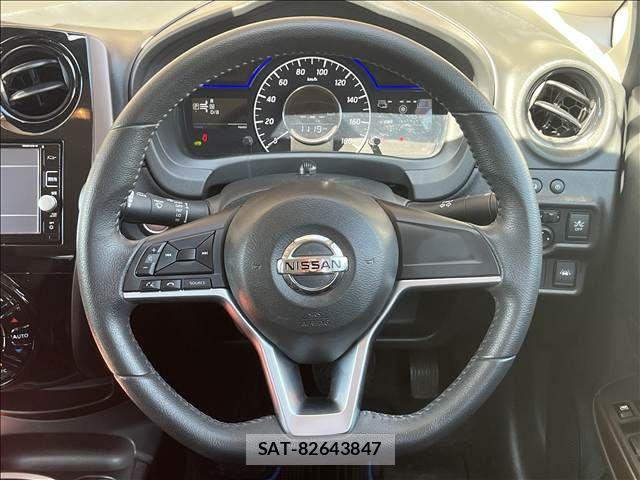 Nissan NOTE 2017-02 8850213-19
