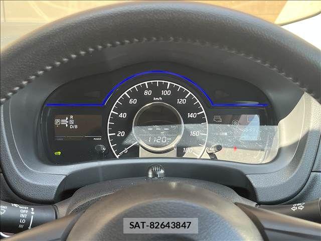 Nissan NOTE 2017-02 8850213-25