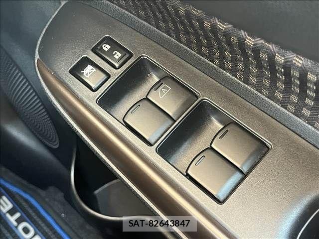 Nissan NOTE 2017-02 8850213-28