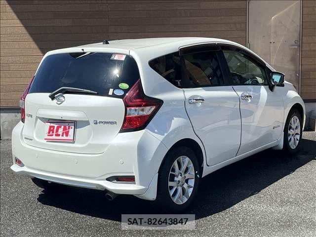Nissan NOTE 2017-02 8850213-5