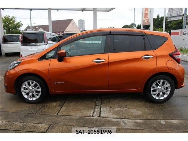 Nissan NOTE 2018-07 8850215-9