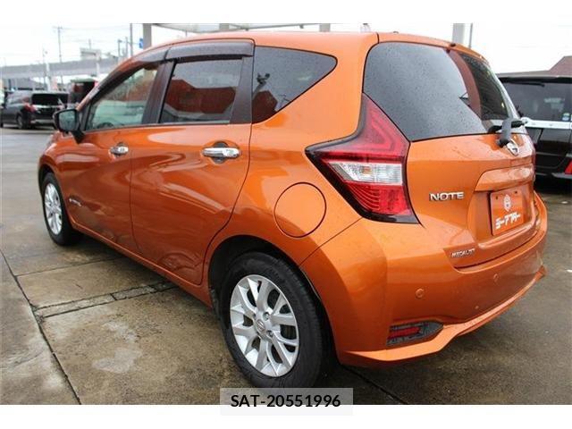Nissan NOTE 2018-07 8850215-10