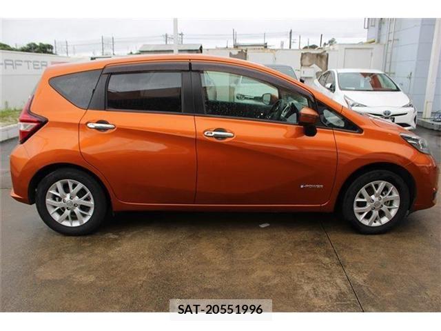 Nissan NOTE 2018-07 8850215-13