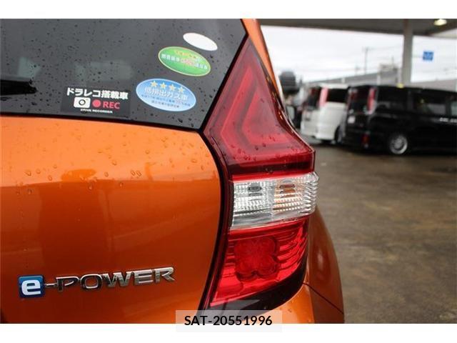 Nissan NOTE 2018-07 8850215-21