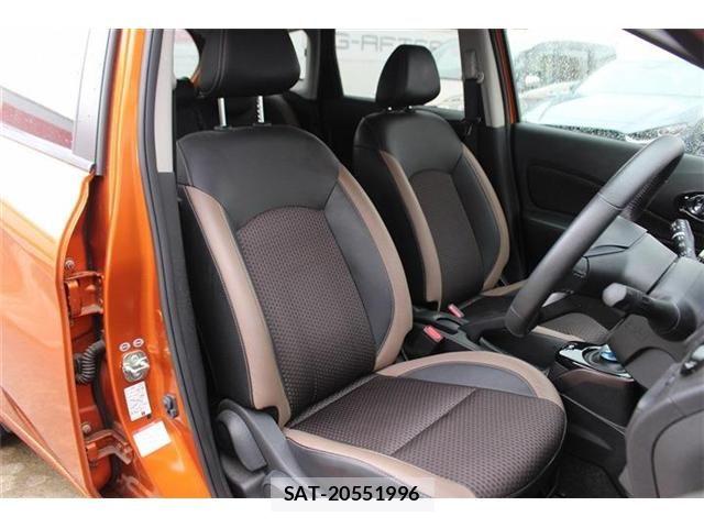 Nissan NOTE 2018-07 8850215-28