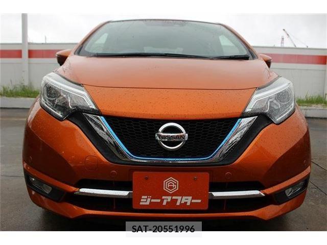 Nissan NOTE 2018-07 8850215-7