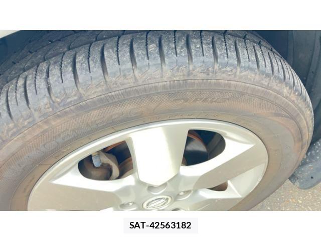 Nissan NOTE 2012-02 8850239-4