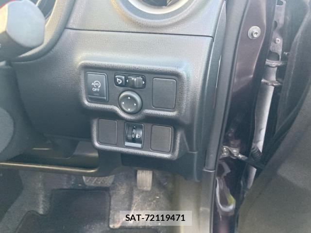 Nissan NOTE 2014-02 8850232-14