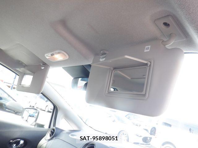 Nissan NOTE 2019-04 8850217-12