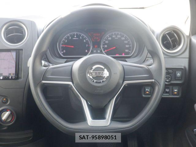 Nissan NOTE 2019-04 8850217-14