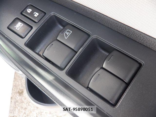 Nissan NOTE 2019-04 8850217-20