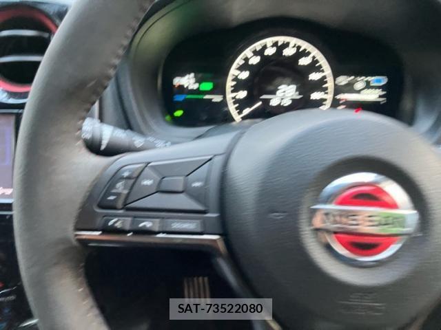 Nissan NOTE 2017-04 8850219-16
