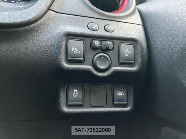Nissan NOTE 2017-04 8850219-18