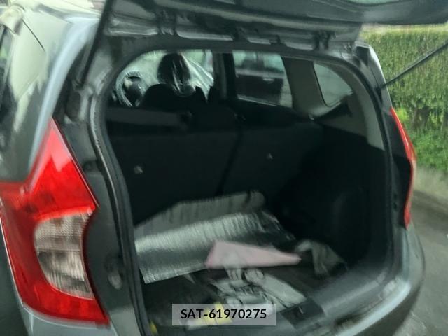 Nissan NOTE 2014-06 8871740-5