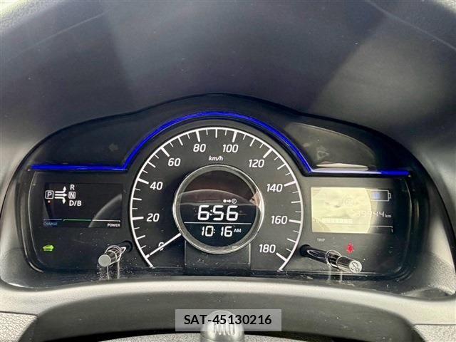 Nissan NOTE 2018-02 8871710-13
