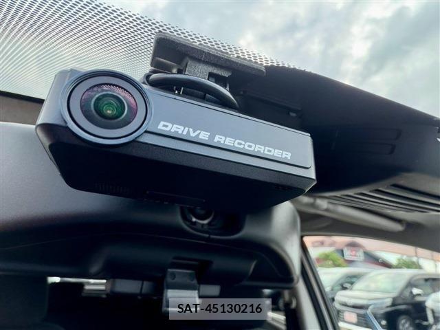 Nissan NOTE 2018-02 8871710-17