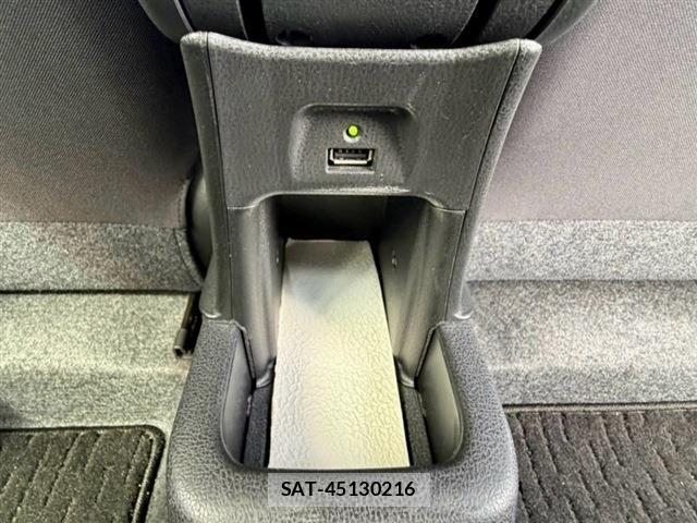 Nissan NOTE 2018-02 8871710-27