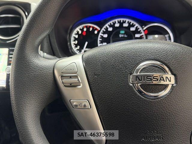 Nissan NOTE 2015-08 8871731-17