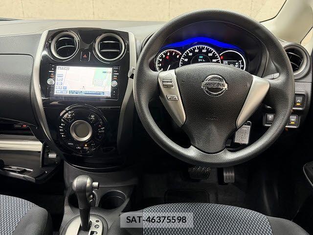 Nissan NOTE 2015-08 8871731-1