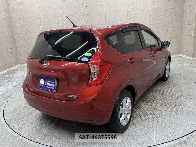 Nissan NOTE 2015-08 8871731-2