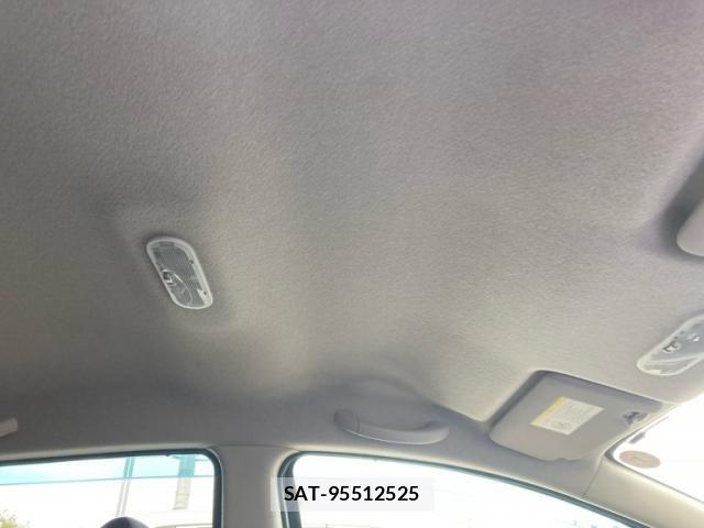 Nissan NOTE 2014-01 8871742-12