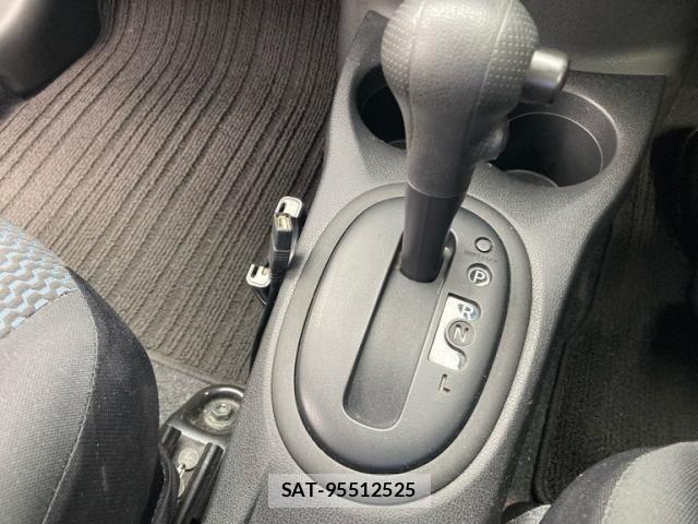 Nissan NOTE 2014-01 8871742-19