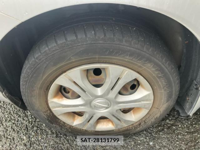 Nissan NOTE 2015-02 8871739-10