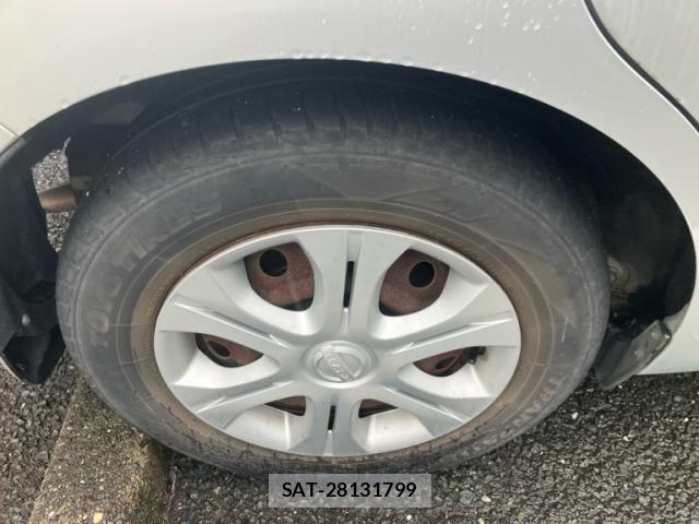 Nissan NOTE 2015-02 8871739-13