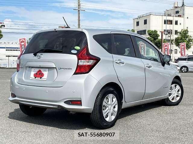 Nissan NOTE 2017-08 8871719-2