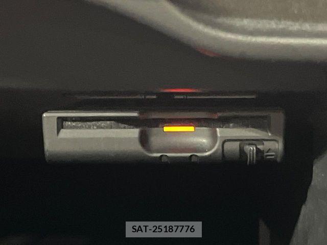 Nissan NOTE 2018-04 8871714-6