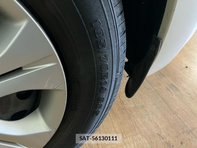 Nissan NOTE 2013-03 8871743-6