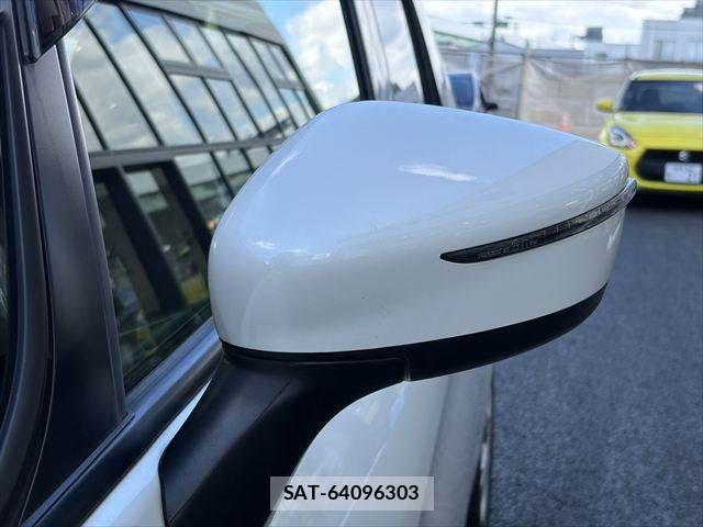 Nissan NOTE 2017-04 8871728-22