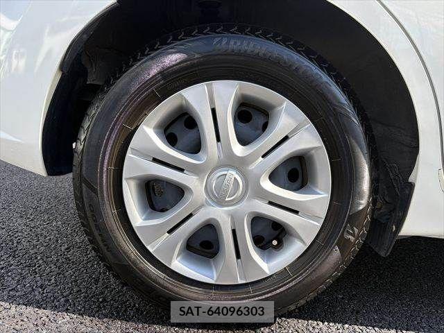 Nissan NOTE 2017-04 8871728-24