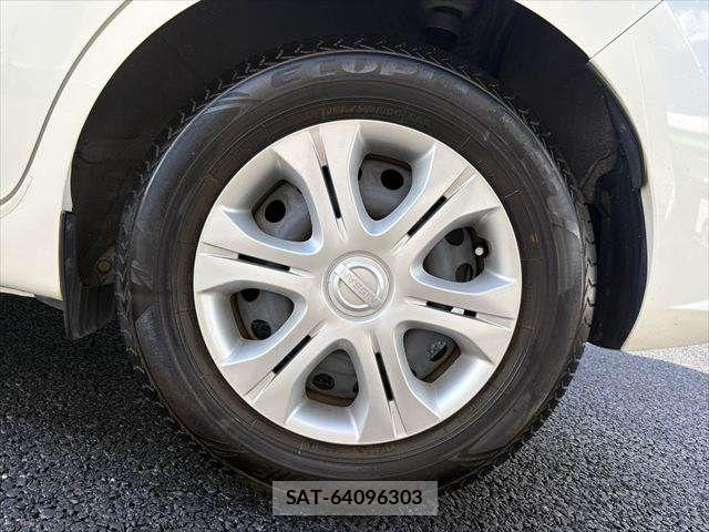 Nissan NOTE 2017-04 8871728-25