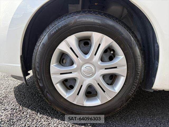 Nissan NOTE 2017-04 8871728-26